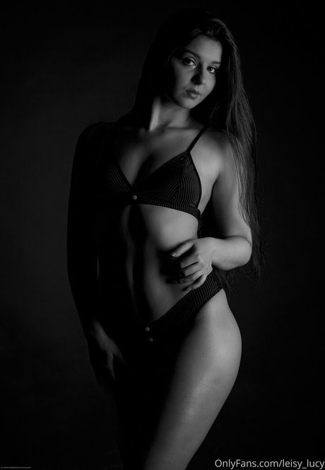 Leisy Lucy 美しいスター 画像