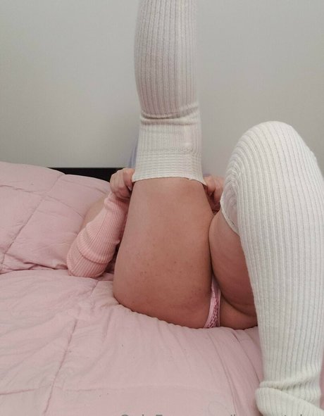 黒檀の厚いオンリーファンズ アダルト 写真