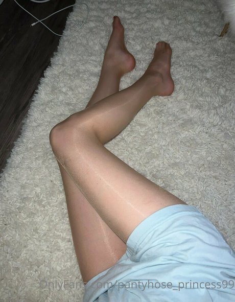 pantyhose princess99 スター 裸 写真