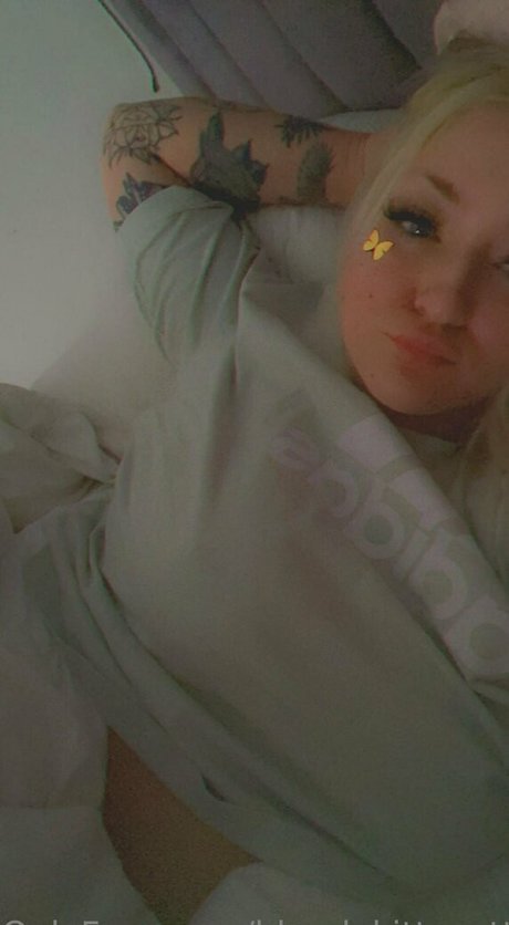 blondekittycattt ホットモデル 写真