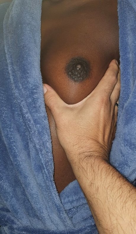 prettycollins セックスモデル 写真