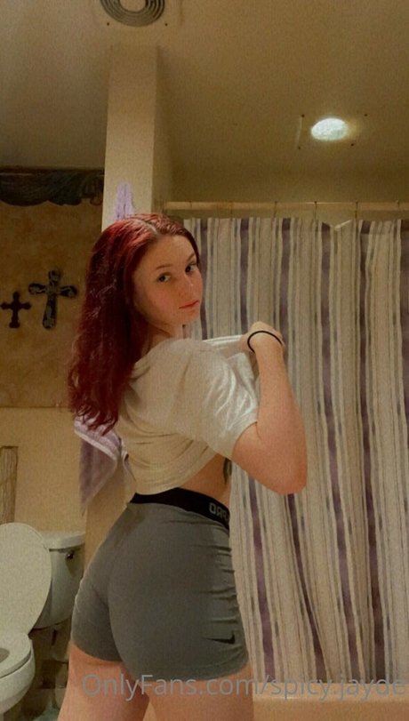 Spicy Jade xxxポルノスター アーカイブ