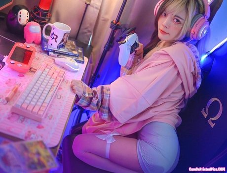 膣オンリーファン アートヌード 写真