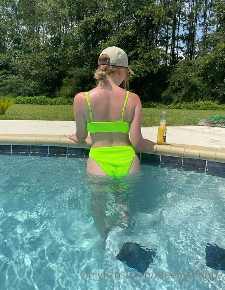 アマチュアブロンドオンリーファンズ 可愛い 写真