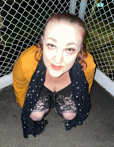 peachvanilla ヌードのポルノスター ギャラリー