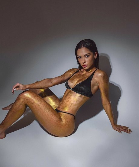 Anja Blagojevic ポルノスター 高品質 画像