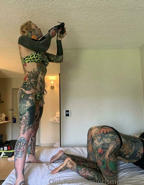 バニーヌードオンリーファンズ ポルノグラフィック 画像