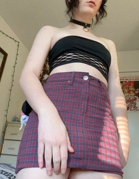 BBC フェムボーイ オンリーファンズ セクシーヌード 写真