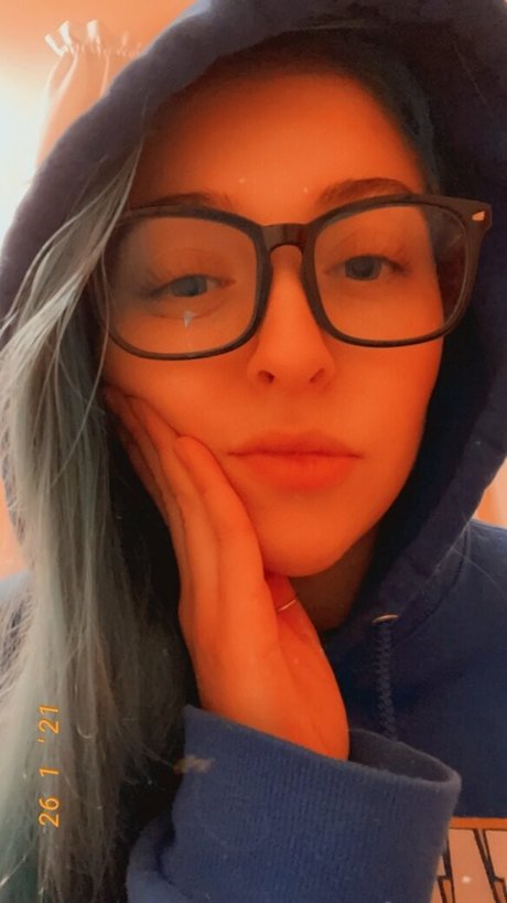 lunafayefree top profile image