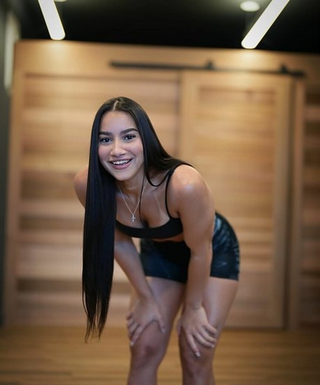 Analis Cruz ヌードモデル アーカイブ