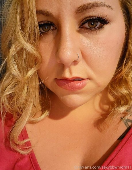 sexybbwmom11 top profile image