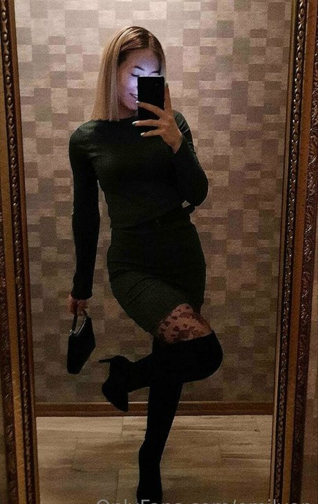 emilyon profile image