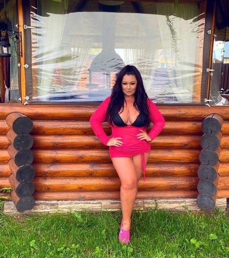 赤毛の熟女オンリーファンズ 美しいヌード 写真