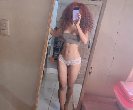 ブラジルの巨乳オンリーファンズ セックス 写真