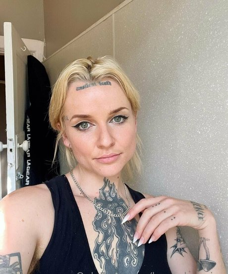 lavenderquinn 無料モデル 写真