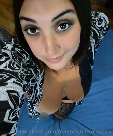 18歳のオンリーファンズ 美しいポルノ ギャラリー