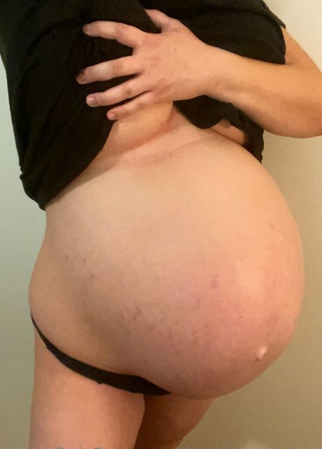 charlotte winters セクシー女優 写真