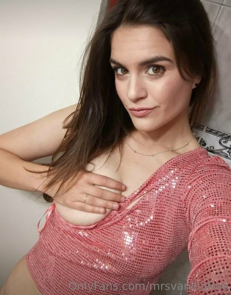 mrsvanillafreepage 裸のモデル 画像