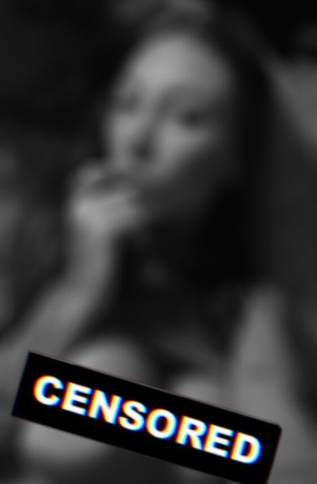 ヨガパンツ オンリーファンズ 無料セクシー 画像