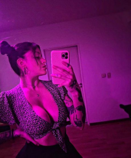 Vicky Massironi スターセックス 写真
