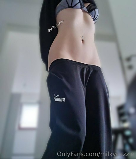 milkycazzie スター ヌード 写真