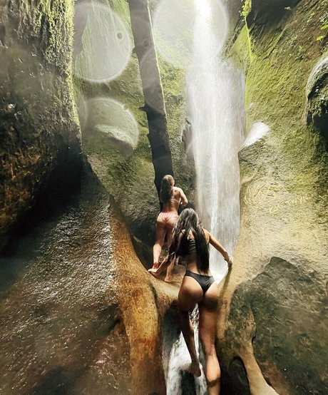 Brigit Sinaga 最高のポルノスター 写真
