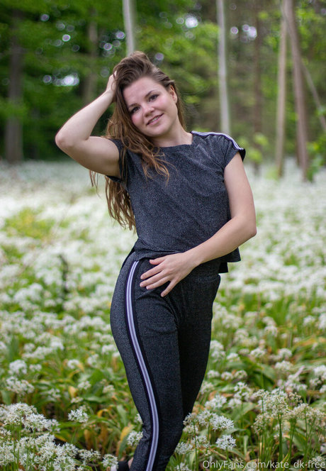 kate sofiefree 限定モデル 写真