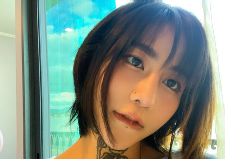 クソなオンリーファンズ 美しいxxx 写真