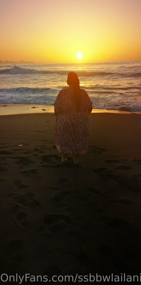 ブラックマジックオンリーファンズ アート裸 ギャラリー