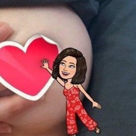 オンリーファンズで アダルト 写真