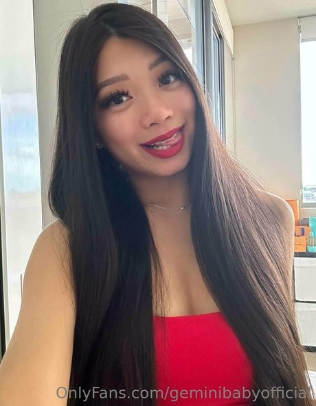 美しいフェラチオオンリーファンズ セクシー裸 写真