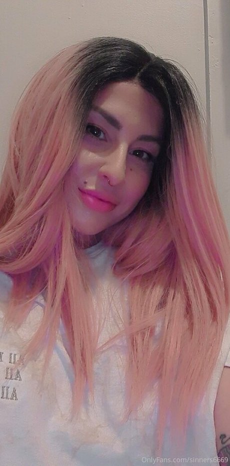 曲線美のラテン系オンリーファンズ 無料セックス 画像