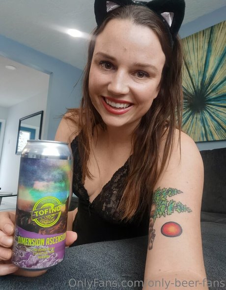 only beer fans 完璧な女優 写真