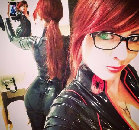 Amarantha LaBlanche ポルノスター エロティック 写真