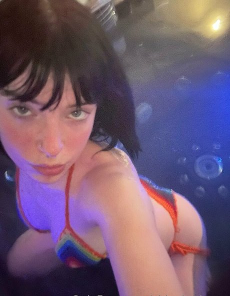 chloehodgson 独占女優 アーカイブ
