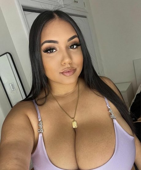 レスリングオンリーファンズ 無料セクシー 画像