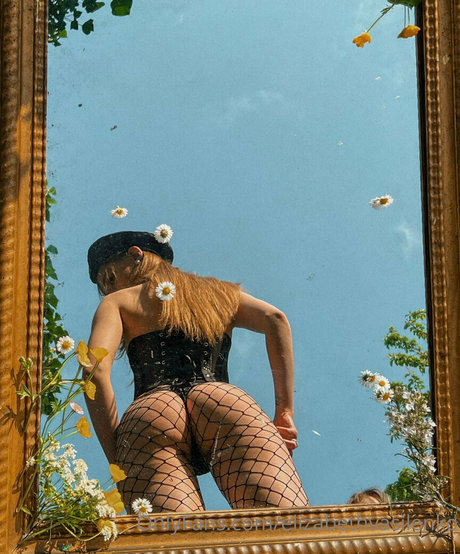 elizabethvasilenko アートモデル 写真