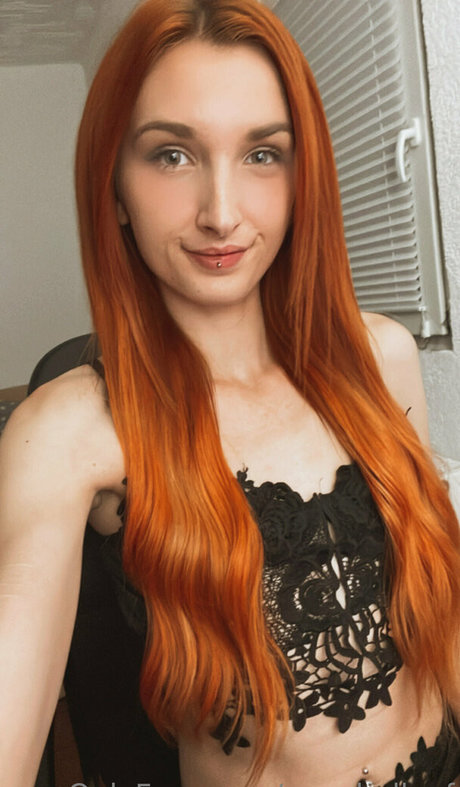 annybelleof アダルトモデル アーカイブ