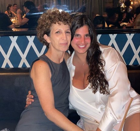 Coral Hagag 高品質のポルノスター 画像