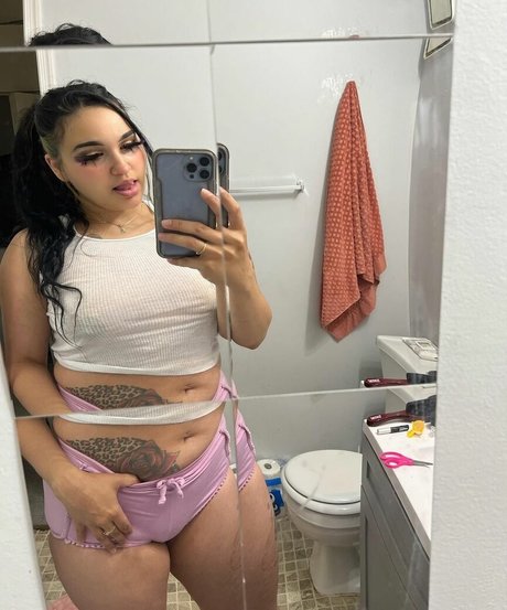 BBW 教師 オンリーファンズ 美しいヌード 写真