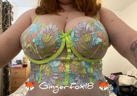 成熟した異人種間オンリーファンズ 美しい 写真