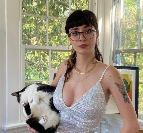 Aynsleigh Escher 最高のスター ギャラリー