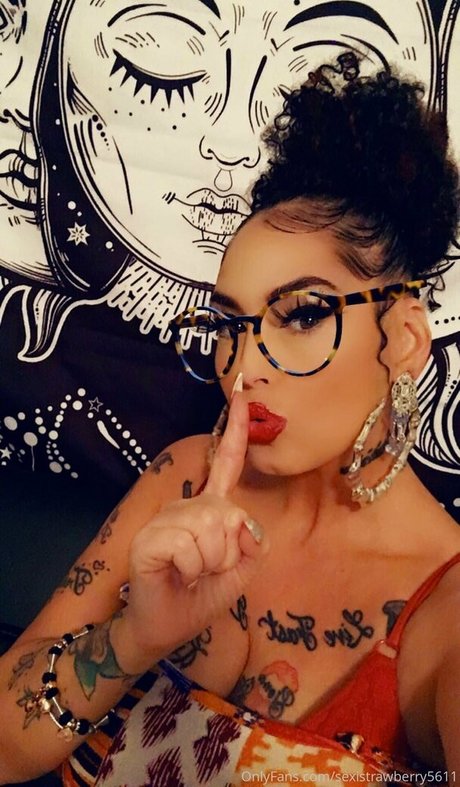 sexistrawberry5611 セックススター 写真