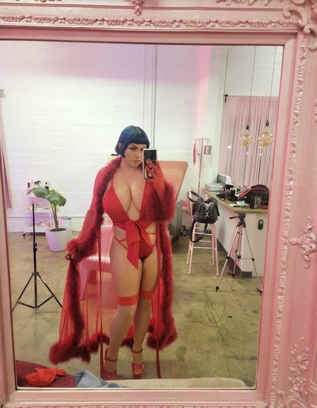 足を舐めるオンリーファンズ ホット 写真