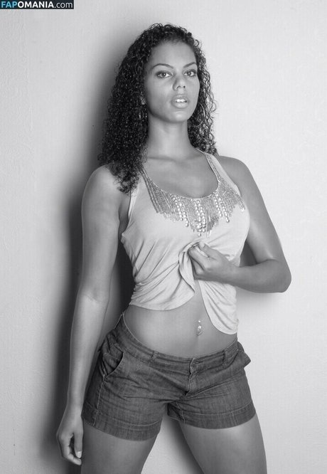 Alysha Clark ホットなスター アーカイブ