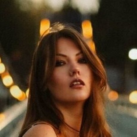 Cynthiabrunette96 エロティックなモデル 写真