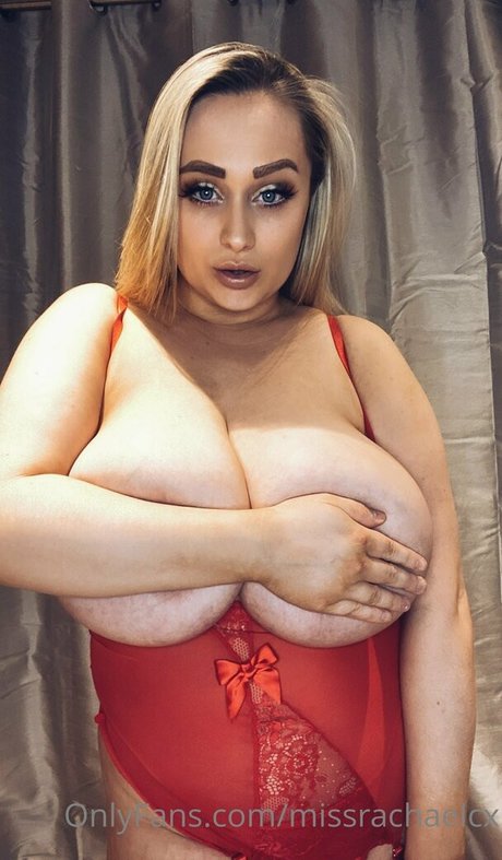 タイのレディーボーイオンリーファンズ 美しいヌード 画像