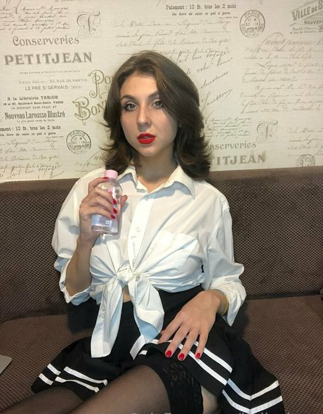 bellachary セックスポルノスター 写真