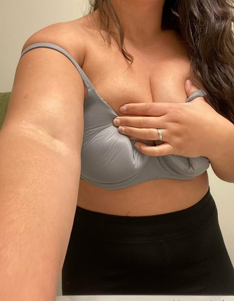 Hanna Lake アートモデル 写真