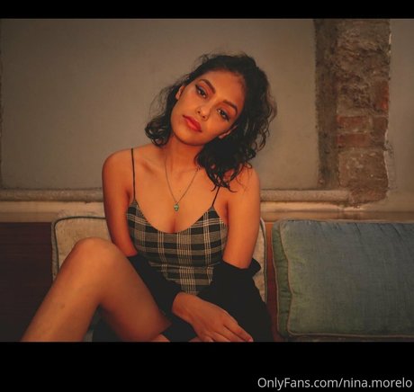 nina morelo ポルノモデル 画像